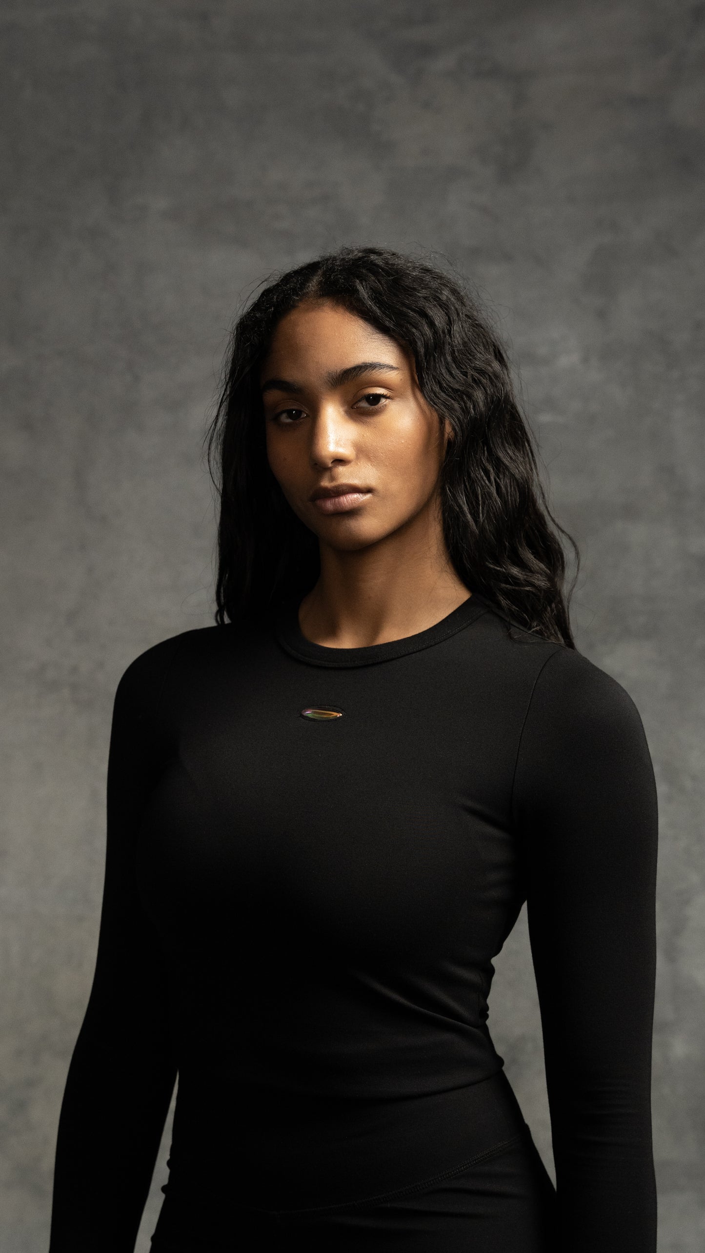 KINETIC CROPPED LONG SLEEVE TEE - Black Moon