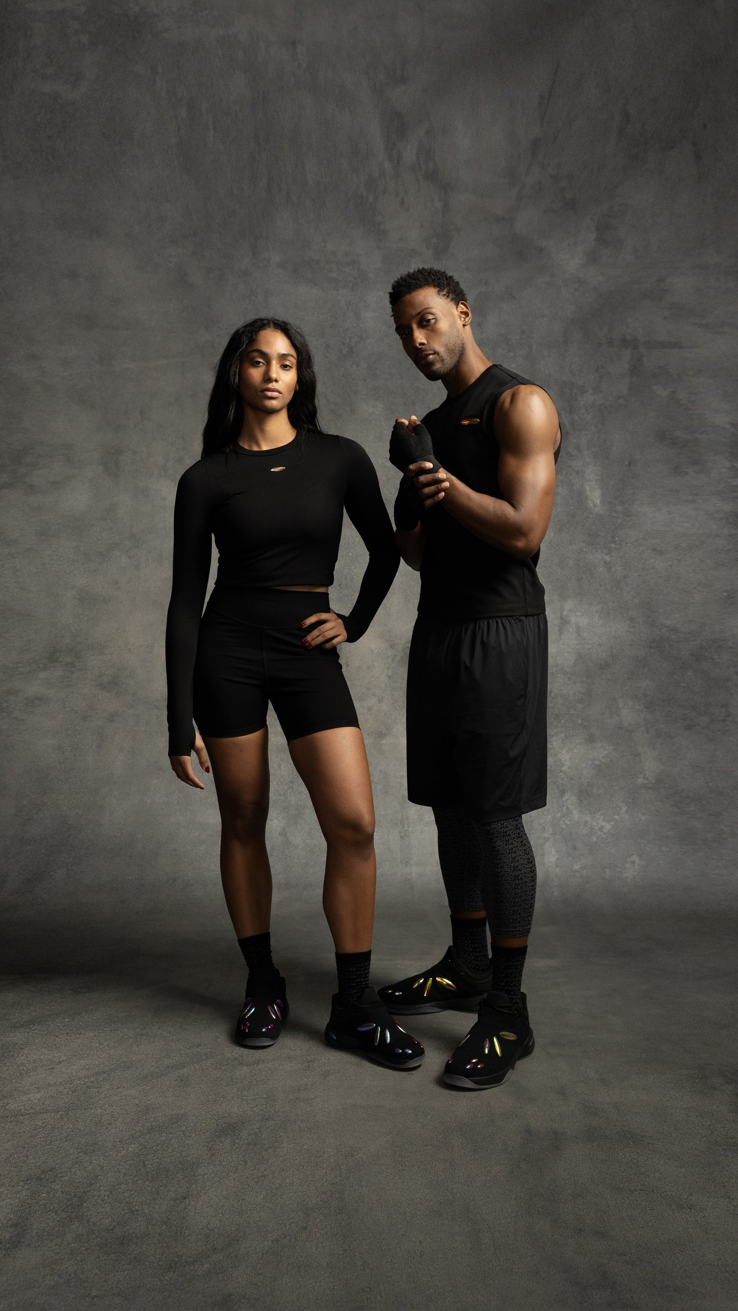 KINETIC CROPPED LONG SLEEVE TEE - Black Moon