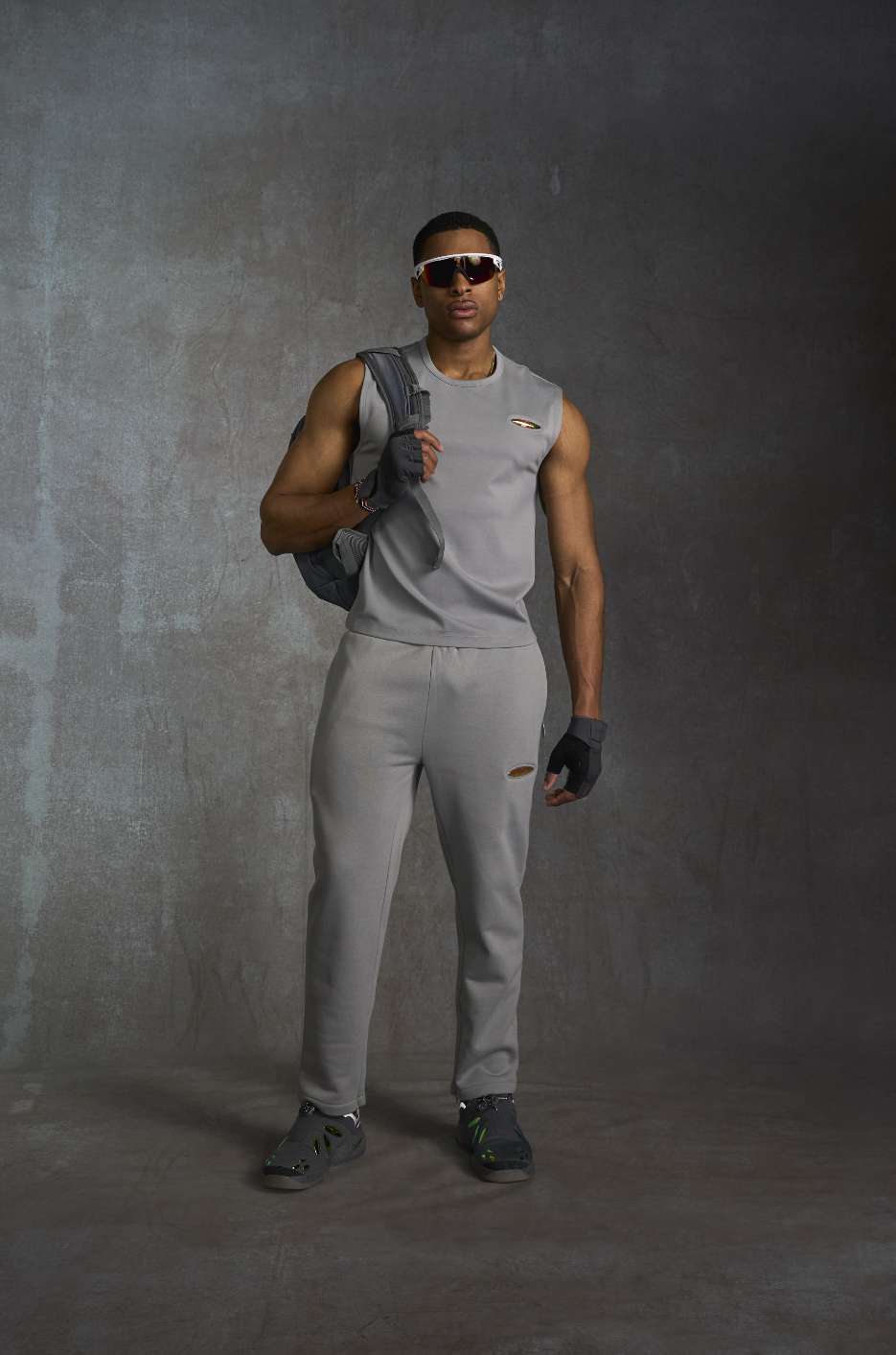 KINETIC FITTED SLEEVELESS T-SHIRT - Grey Nebula